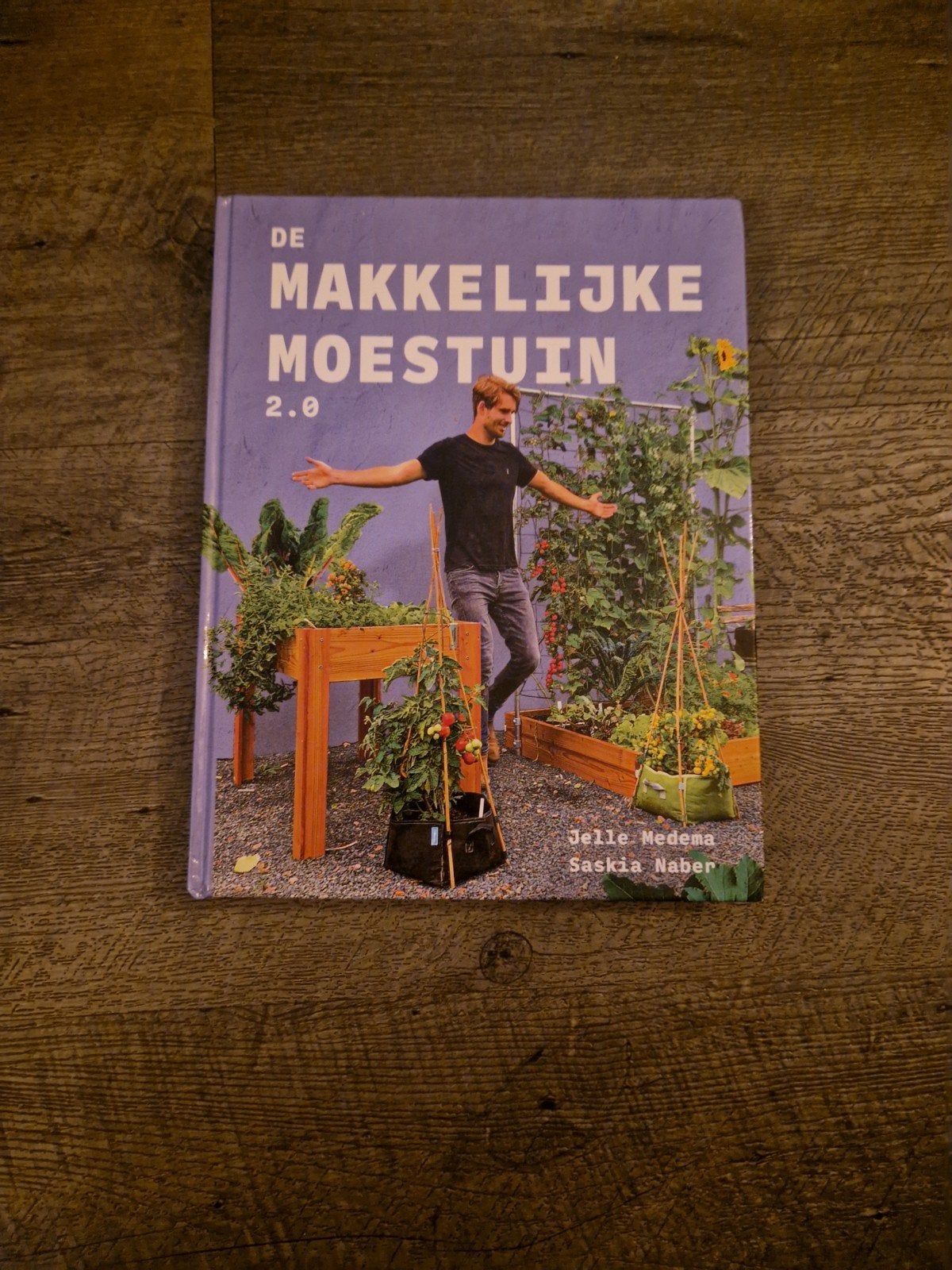 De Makkelijke Moestuin 2.0: Boek voor een beter moestuintje, Ophalen of Verzenden, Zo goed als nieuw, Jelle Medema, Saskia Naber