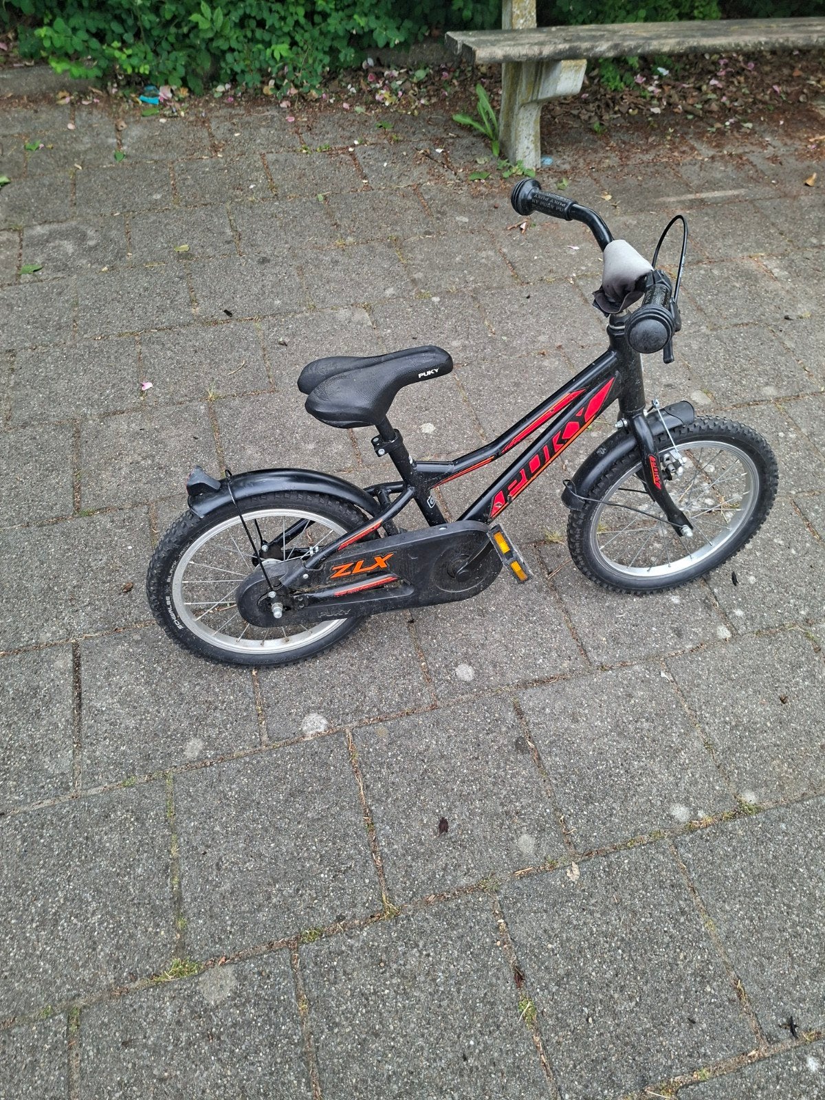 Puky ZLX 16 inch kinderfiets - Zwart/Rood, Velgrem, Puky, Ophalen of Verzenden, 16 tot 20 inch