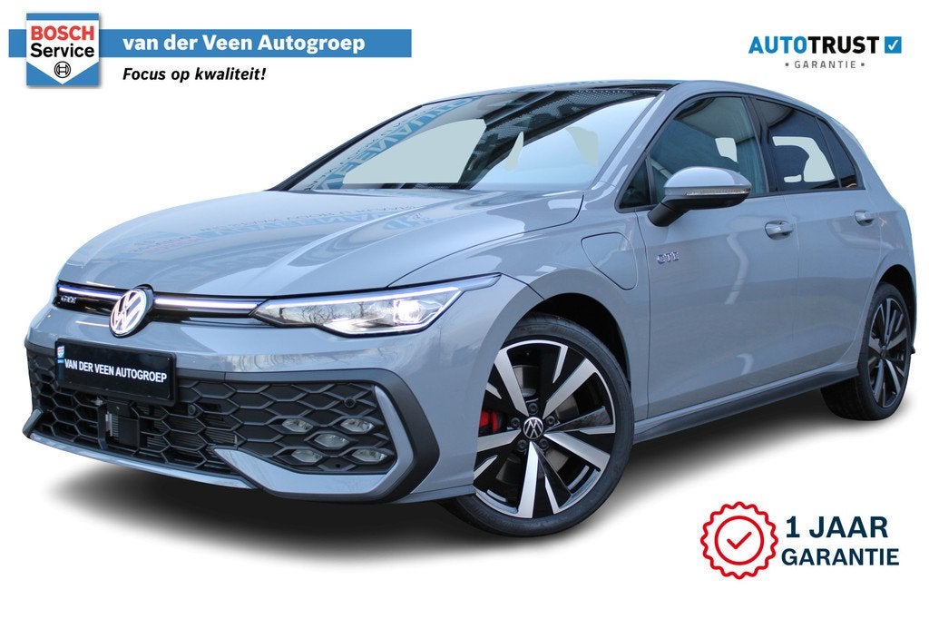 Volkswagen Golf 8.5 1.5 eHybrid GTE 272 Pk | Panorama dak |, Auto's, 4 cilinders, Met garantie (alle), Automatische klimaatregeling