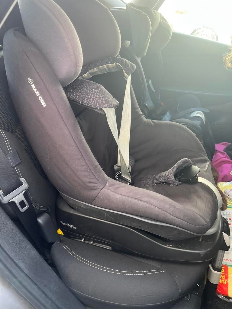 Maxi cose kinderstoel + familyfix !!, Ophalen, 9 t/m 18 kg, Zo goed als nieuw, Isofix