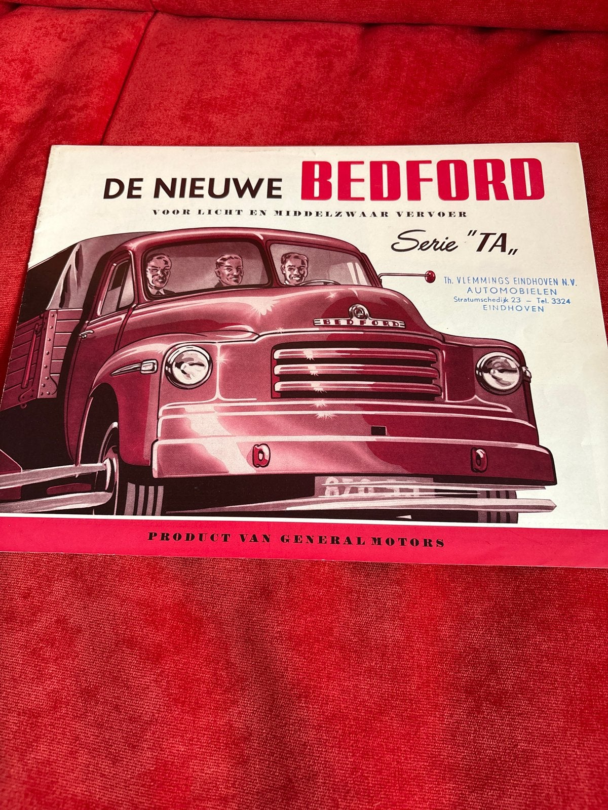 De Nieuwe Bedford Serie TA - Originele Brochure, Ophalen of Verzenden, Gelezen, Overige merken