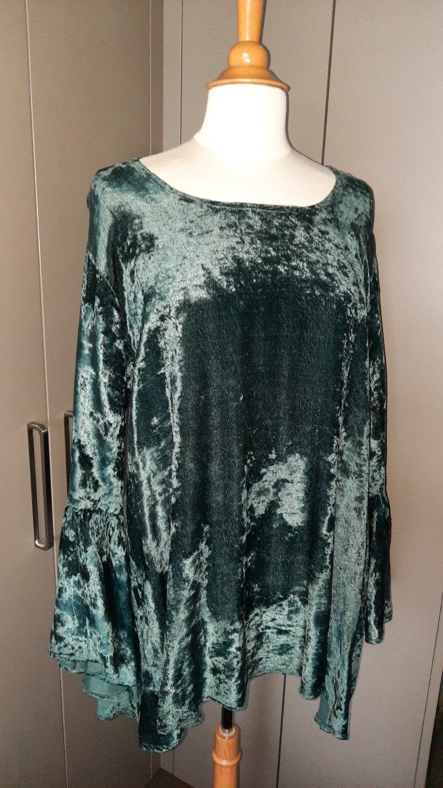 Weinig gedragen, in zgs, Hippie Tuniek groen met klok mouwen, Kleding | Dames, Ophalen of Verzenden, Zo goed als nieuw, Groen