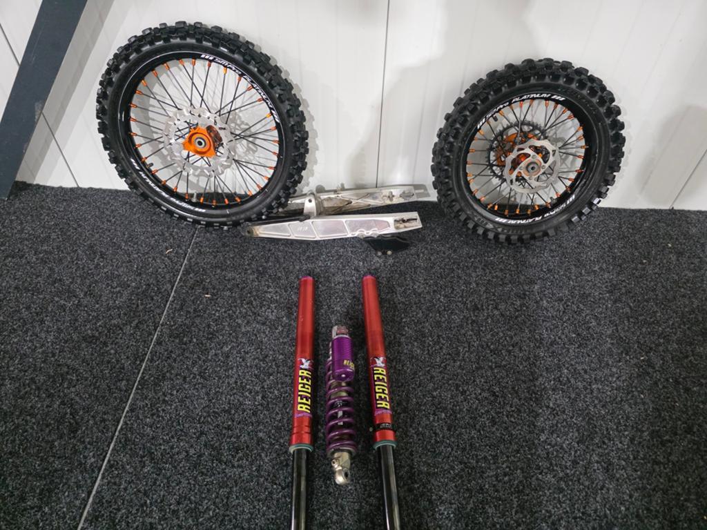 Grote hoge wielen set + RR verlengde achterbrug 65cc ktm sx, Motoren, Ophalen, Nieuw, 65cc, RR