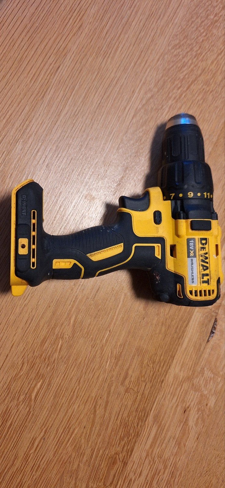 Dewalt DCD777 Accuboormachine Body (Zonder Accu/Lader), Ophalen, Gebruikt, Variabele snelheid, Boor- en Schroefmachine