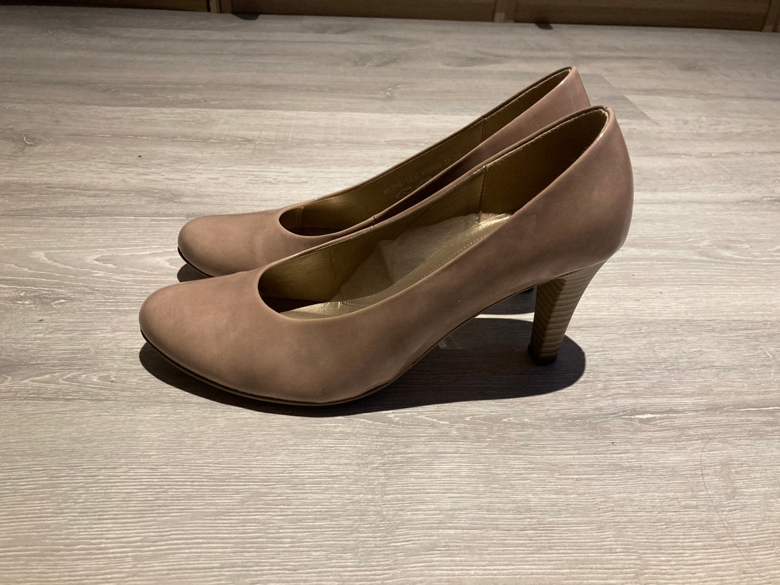 Gabor pump lak maat 40, Pumps, Overige kleuren, Ophalen of Verzenden, Gedragen