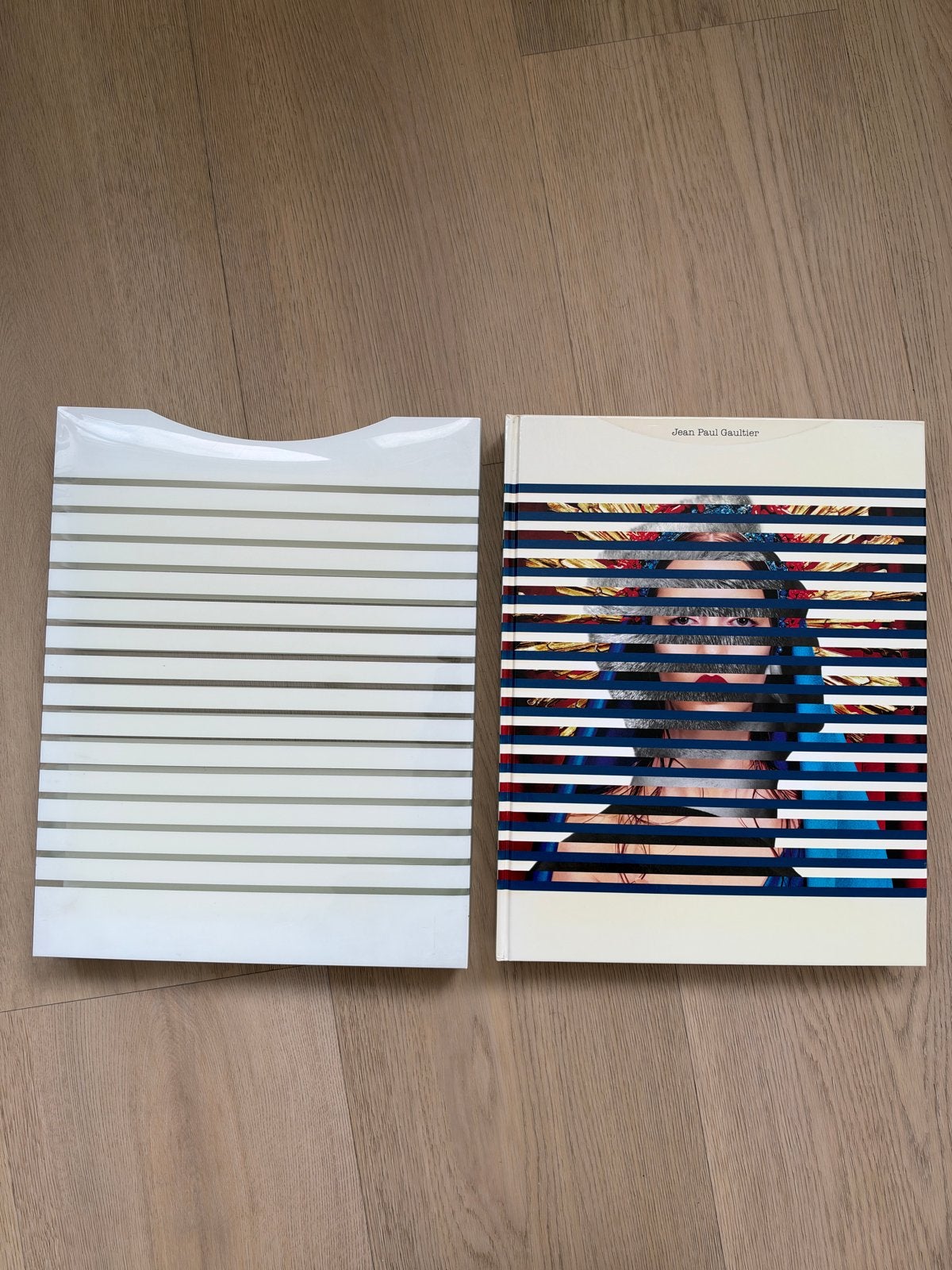 Jean Paul Gaultier: The Fashion World - Boek, Ophalen of Verzenden, Zo goed als nieuw, Mode algemeen