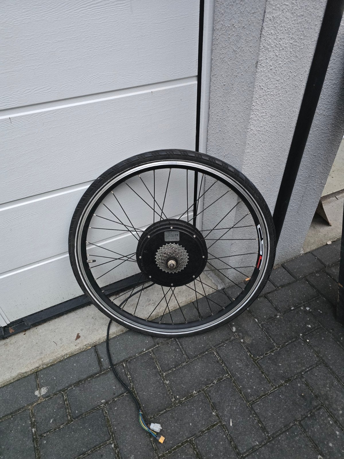 28 inch achterwiel met Brushless DC Hub Motor, Elektrische fiets, Gebruikt, Overige materialen, Ophalen