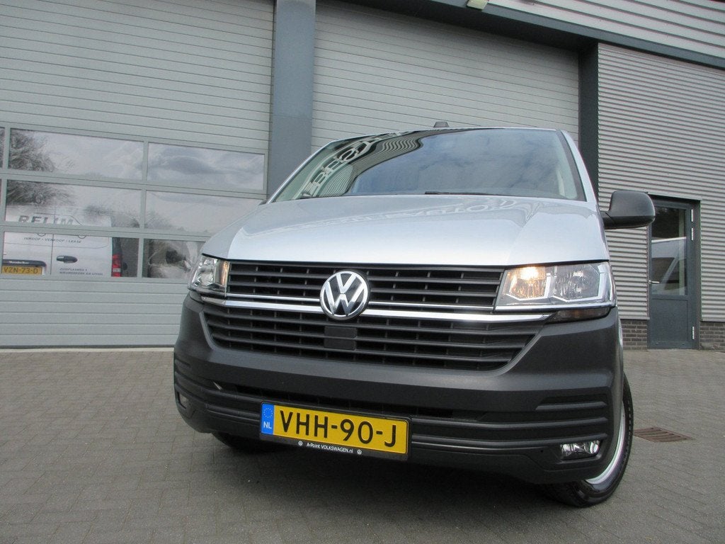 Volkswagen Transporter 2.0 TDI L2H1 150 pk automaat , 3 zits, Gebruikt, Euro 6, 4 cilinders, 150 pk