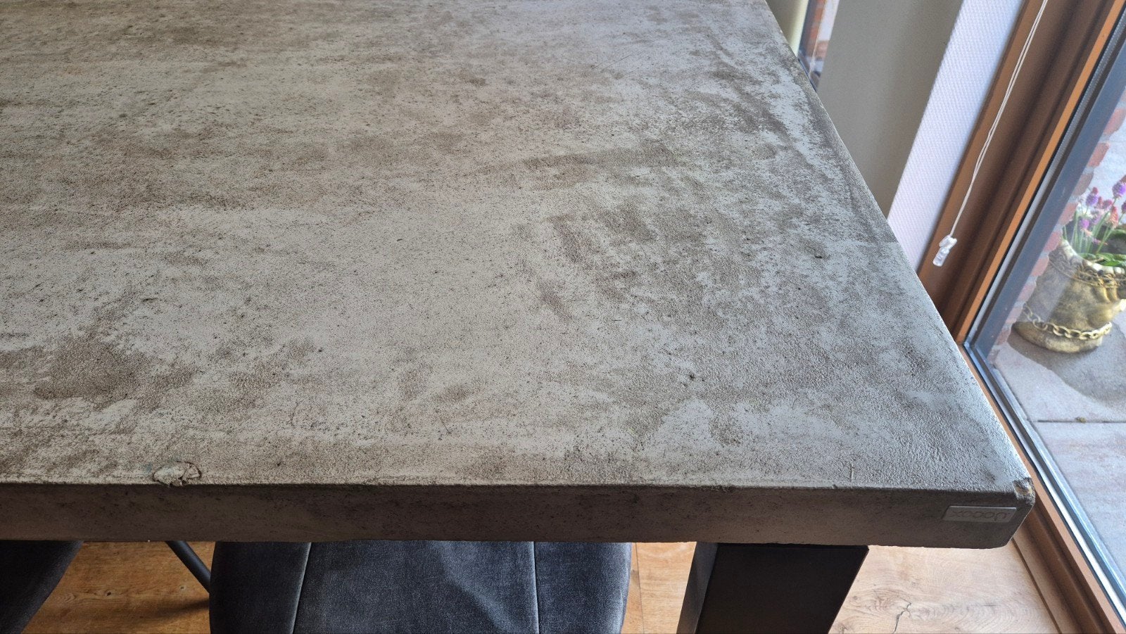 Betonnen eettafel met 6 stoelen, Ophalen, Gebruikt, Overige materialen, 50 tot 100 cm