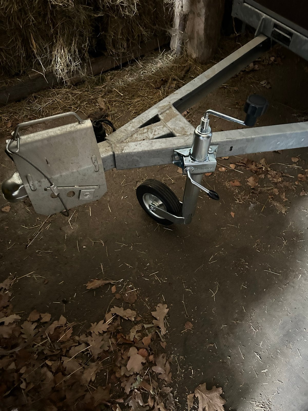 Nieuwe VDM Trailers aanhangwagen 105x180x65 cm, Auto diversen, Aanhangers en Bagagewagens, Ophalen, Zo goed als nieuw