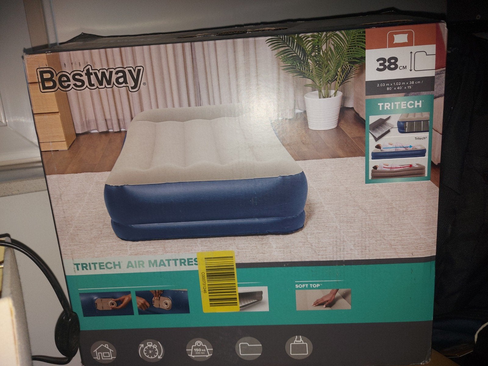 Bestway Tritech Luchtbed met Ingebouwde Pomp - 1 Persoons, Caravans en Kamperen, Luchtbedden, Ophalen of Verzenden, Ingebouwde pomp