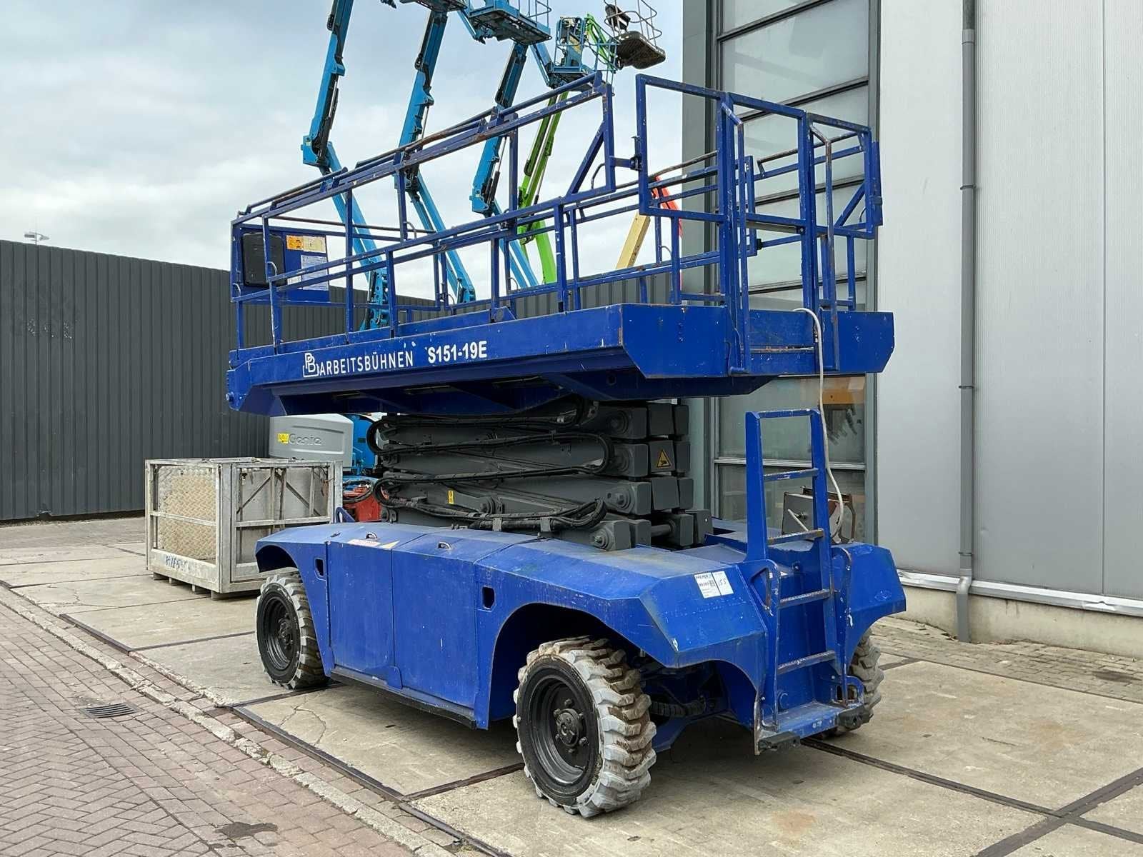 BB S151-19E Hoogwerker
