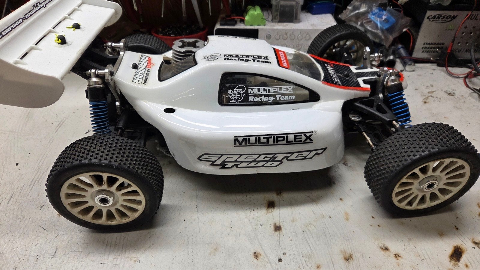 te koop leuke carson specter, Gebruikt, Ophalen of Verzenden, Auto onroad, Schaal 1:8