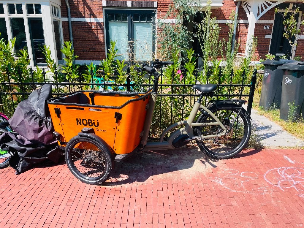 NOBÜ Esclusivo elektrisch – 3x gebruikt, incl. accessoires, 4 kinderen of meer, Elektrisch, Zo goed als nieuw, Schijfrem