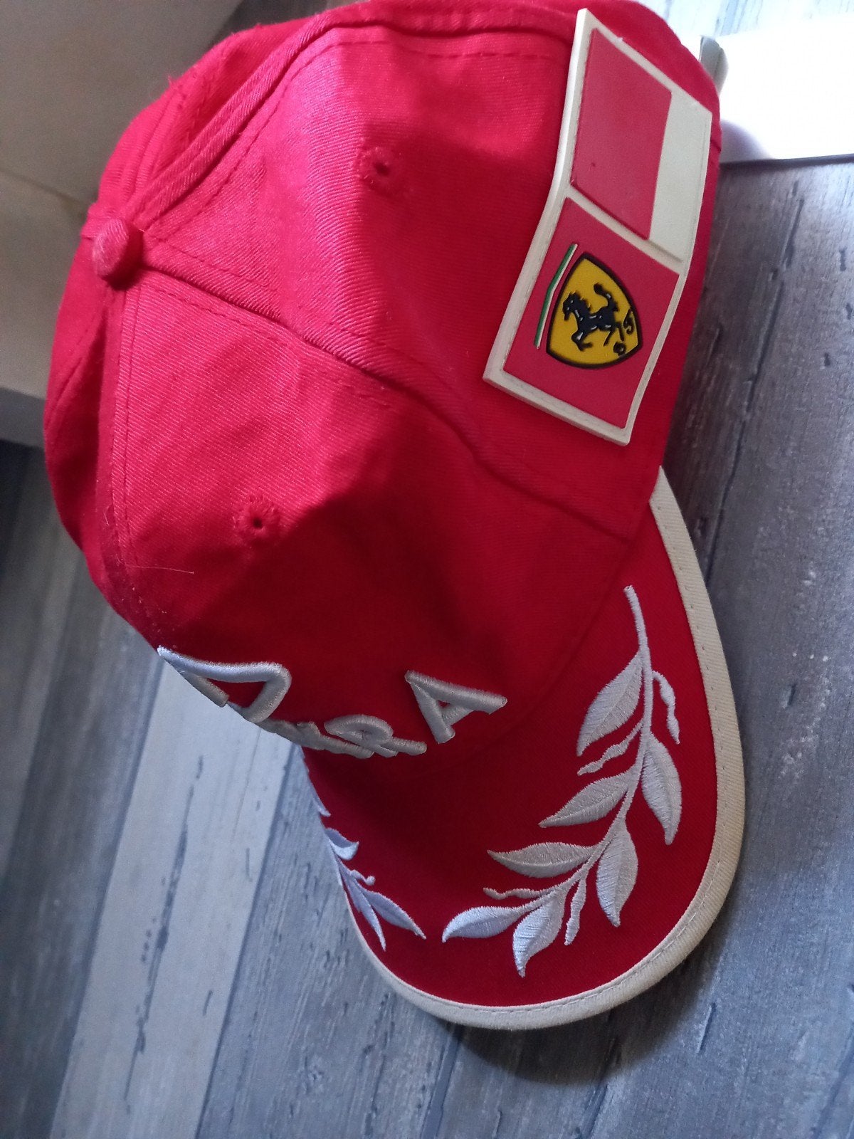 Originele Michael Schumacher Formule 1 pet - Dekra Ferrari, Ophalen of Verzenden, Zo goed als nieuw, Formule 1