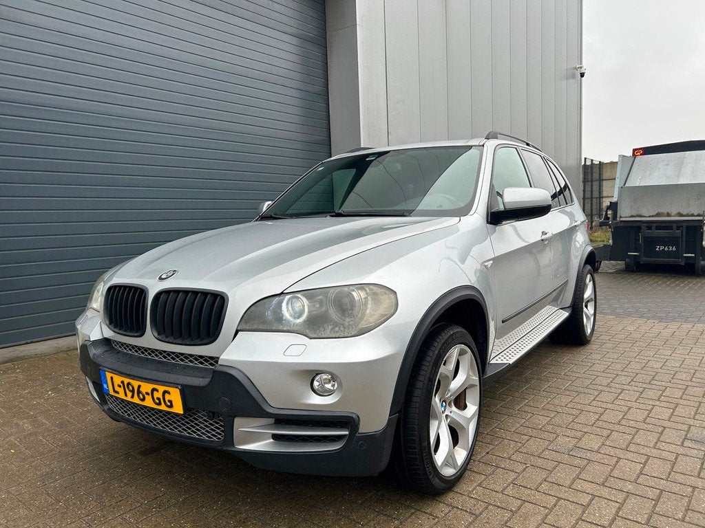BMW X5 xDrive48i High EXE AUT PANO LEDER HUD, Gebruikt, 138 €/maand, 4799 cc, 2145 kg