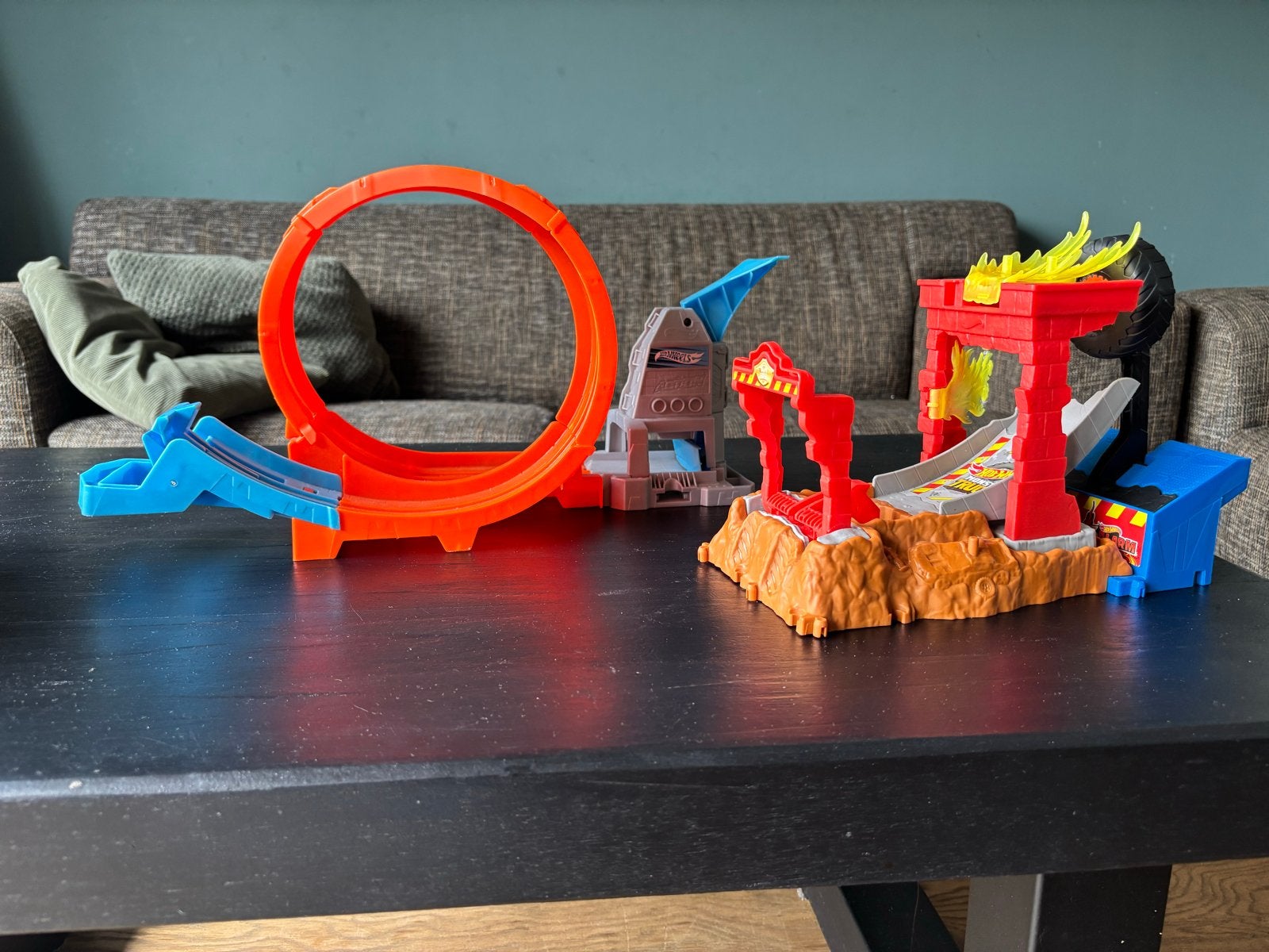 Hot Wheels Racebaan met Looping en Monster Trucks Set, Ophalen of Verzenden, Hot Wheels, Racebaan, Gebruikt