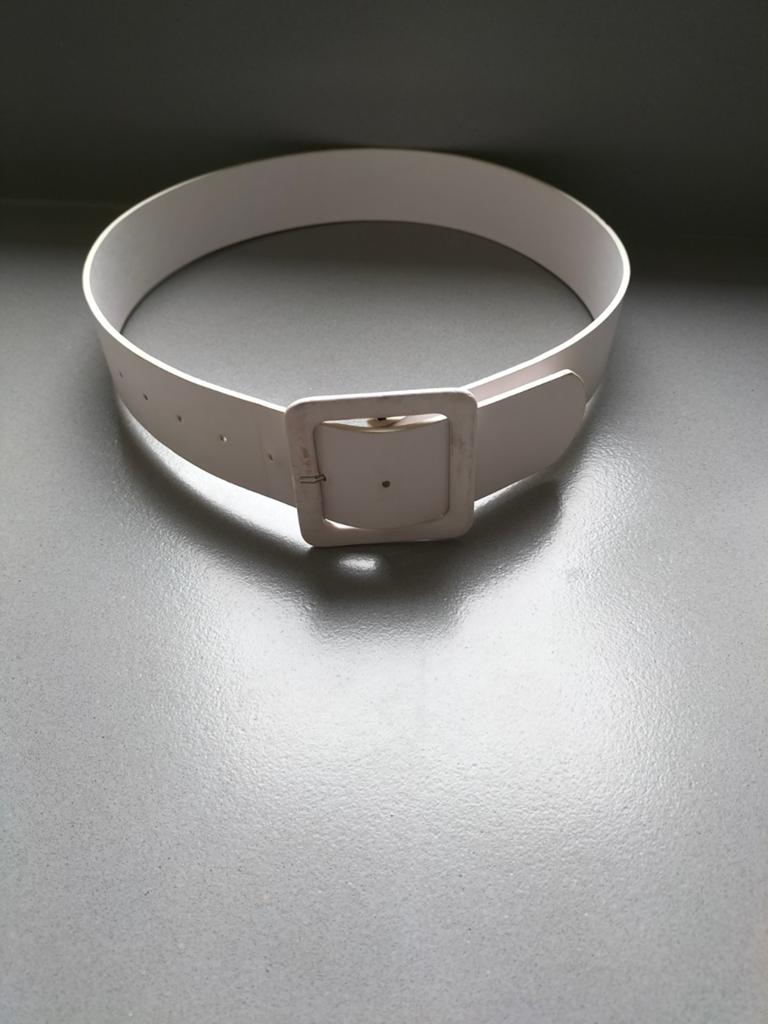 Witte riem, Kleding | Dames, Ophalen of Verzenden, Wit, 80 tot 90 cm