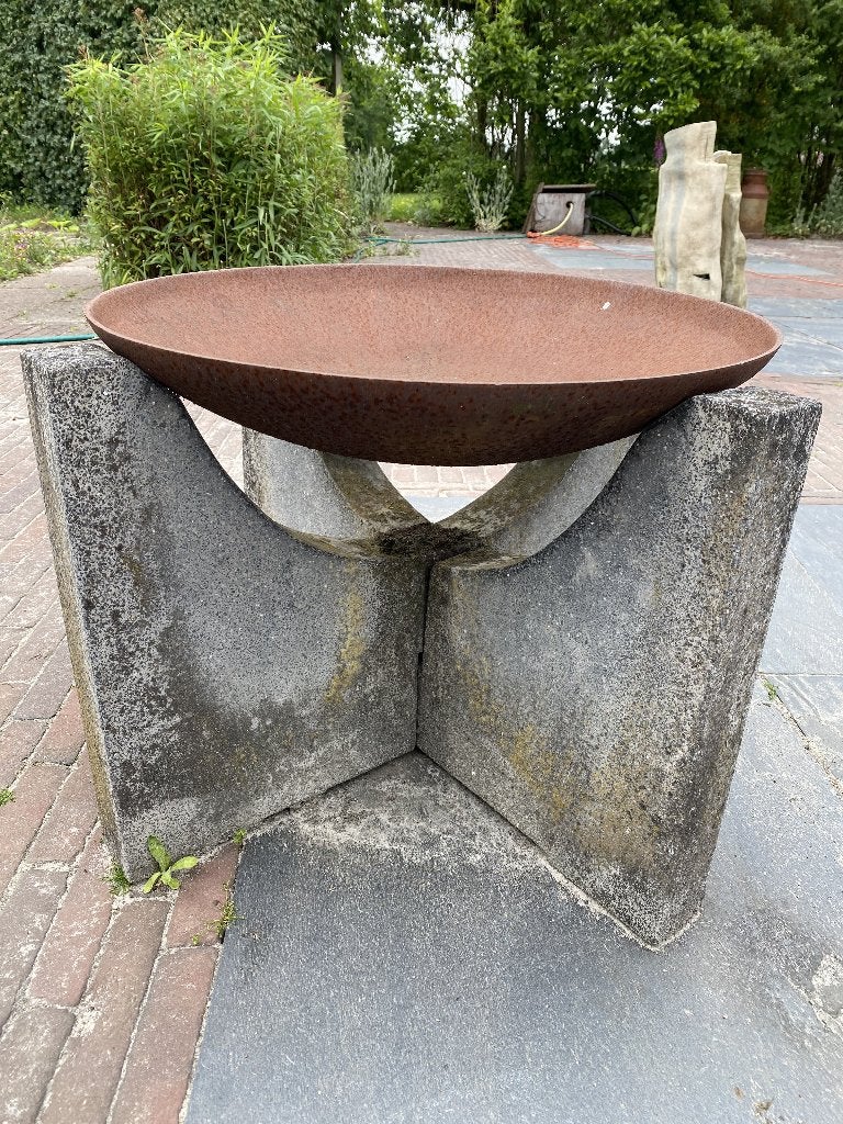 vuurschaal op betonnen onderstel, Tuin en Terras, Ophalen, Gebruikt