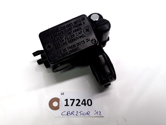 CBR250R 2011 - 2013 Honda Rempomp D1-29584