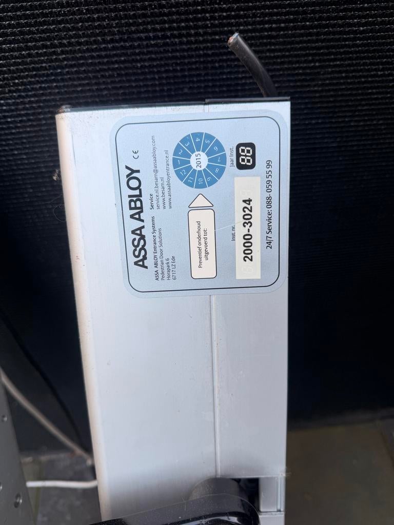 Assa Abloy deuraandrijvers, Ophalen, Gebruikt, Arm, Arm