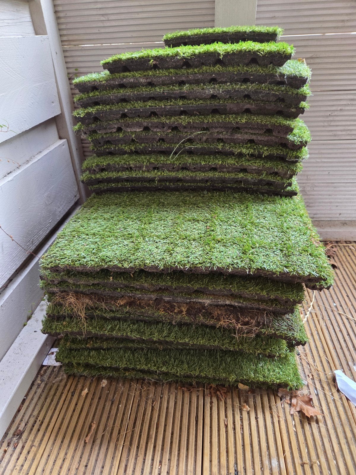 Rubbere kunstgras tegels - Gebruikt maar in goede staat, Tuin en Terras, Ophalen, Gebruikt, Minder dan 10 m², Kunstgras
