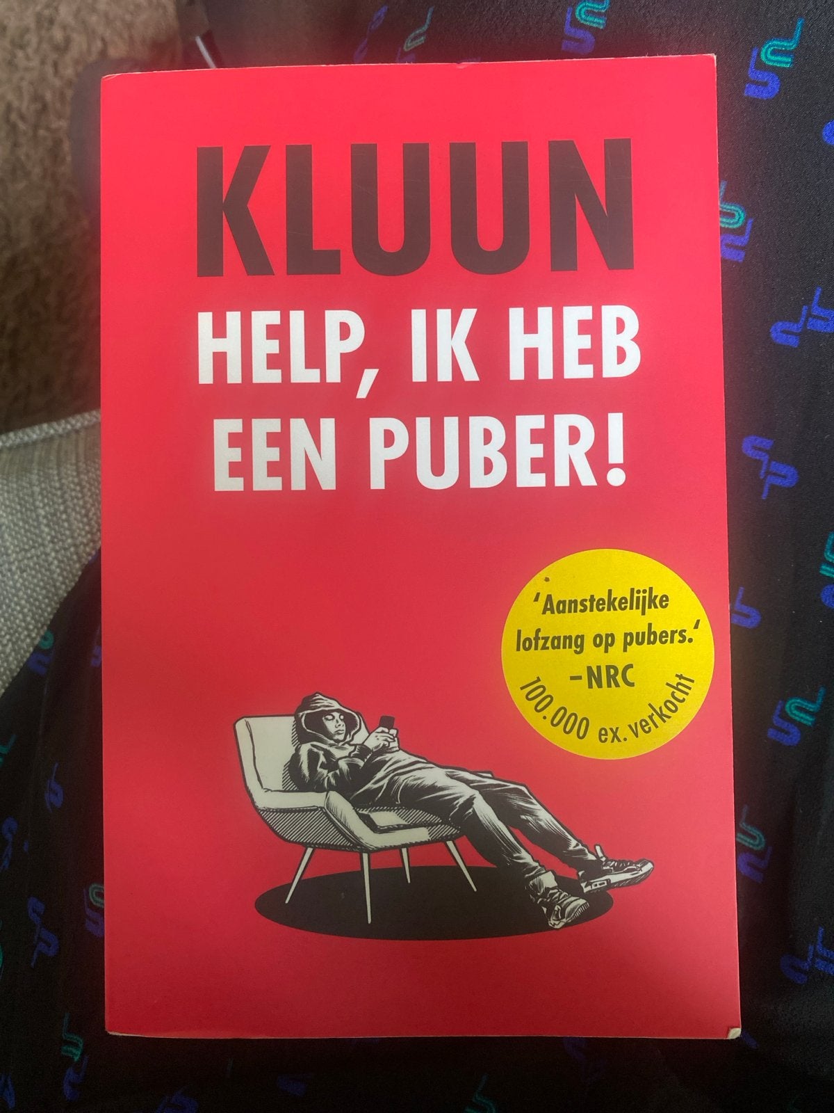 Kluun - Help, ik heb een puber!, Ophalen of Verzenden, Gelezen, Opvoeding vanaf 10 jaar