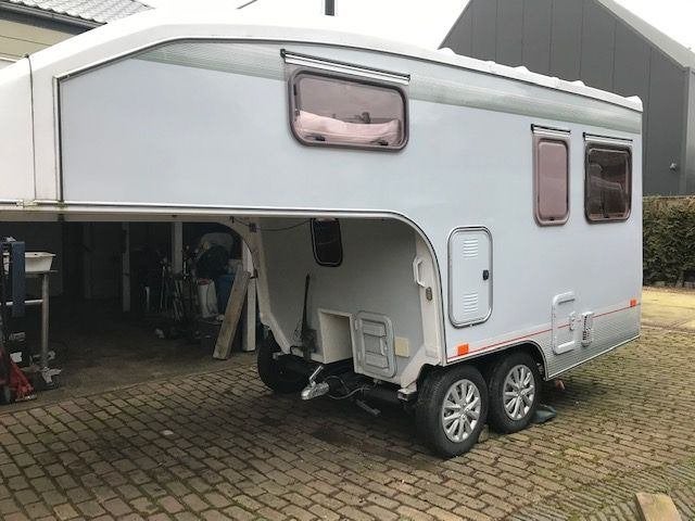 het is geen camper het is geen caravan maar een Clipcar, Ophalen