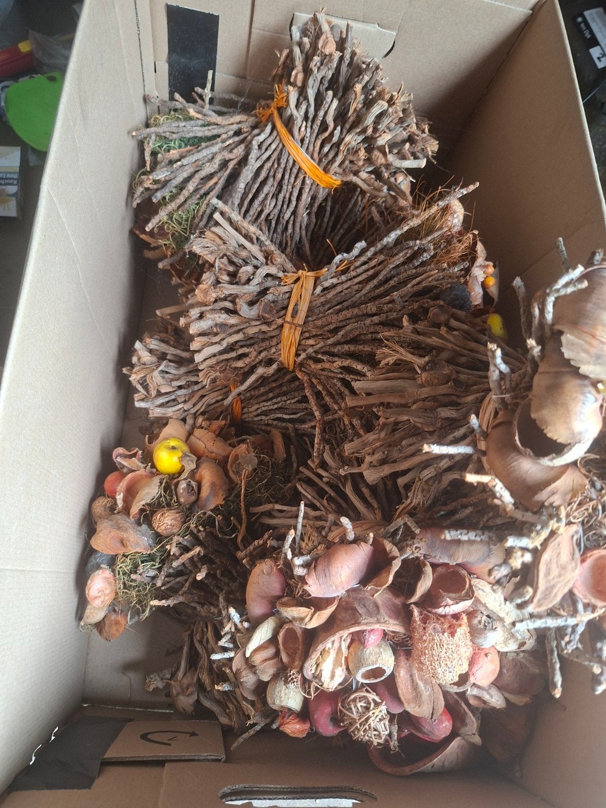 Doos met 8 bossen natuurlijke decoratie, Huis en Inrichting, Gebruikt, Meerkleurig, Ophalen of Verzenden, Landelijk