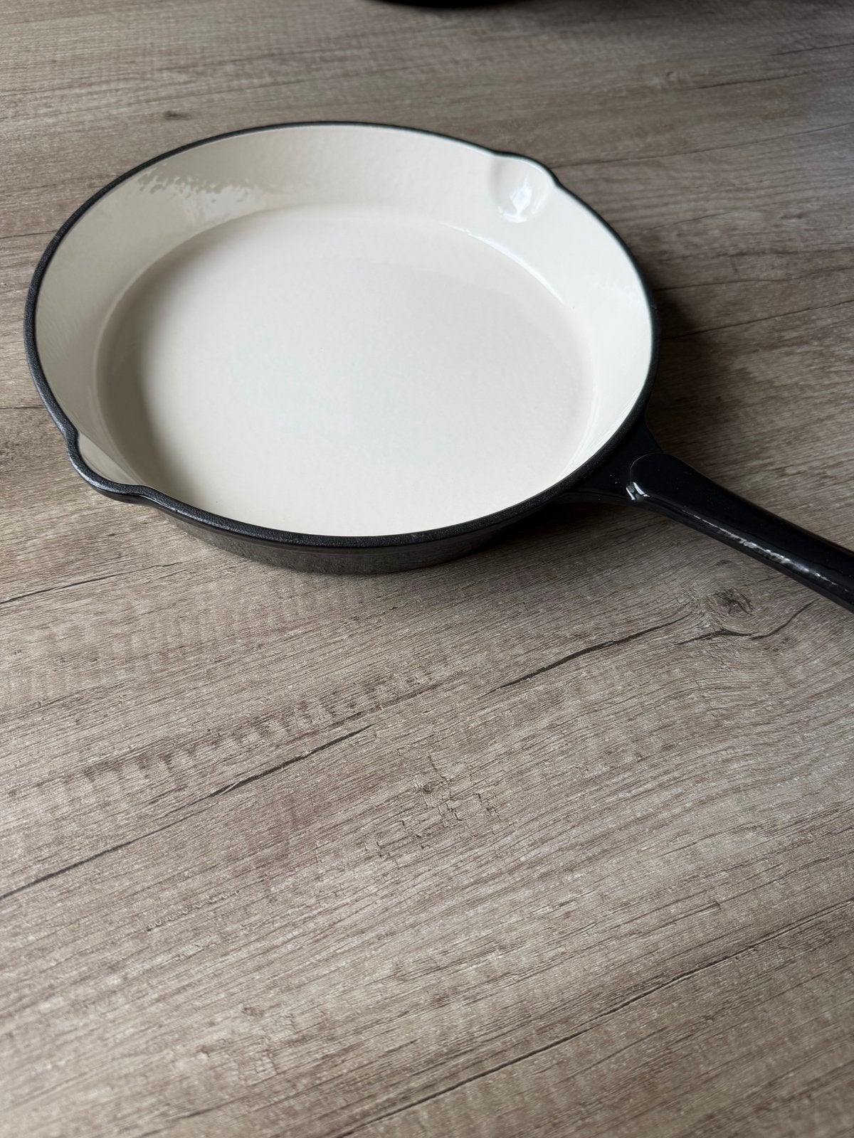 Nieuwe Gietijzeren Koekenpan - Zwart met Wit Emaille, Koekenpan, Eu, Antiaanbaklaag, Gietijzer