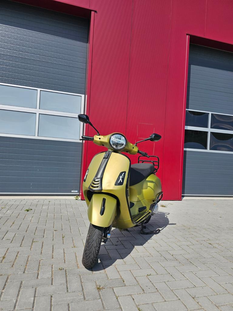 Vespa GTS 300 Keyless 2024 - Schade, Ophalen, Scooter, Overige merken