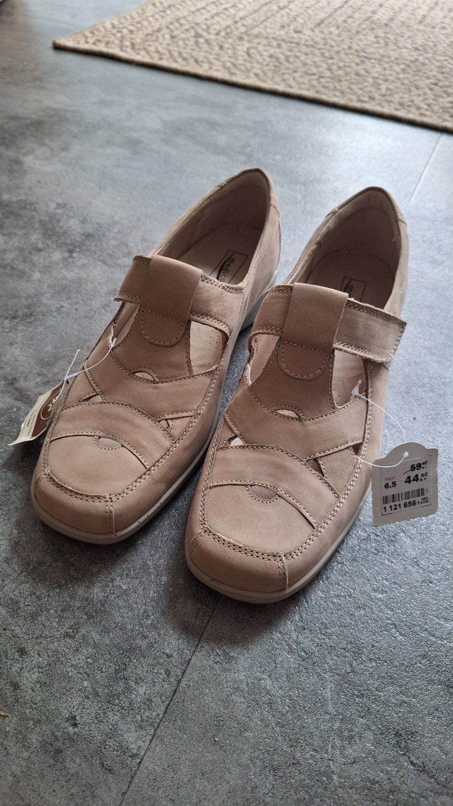 Nieuw! mooie medicus sandalen van Medicus mt 6,5 = 40!, Medicus, Beige, Nieuw, Sandalen of Muiltjes