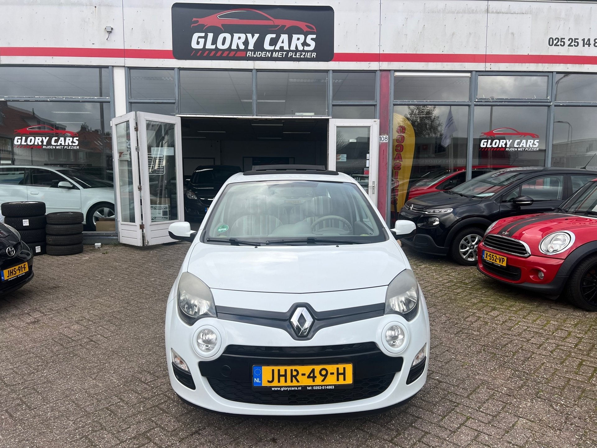 Renault TWINGO 1.2 16V Acces AIRCO-EL.RAMEN-ROLDAK, Auto's, Voorwielaandrijving, Gebruikt, 4 cilinders, Metallic lak