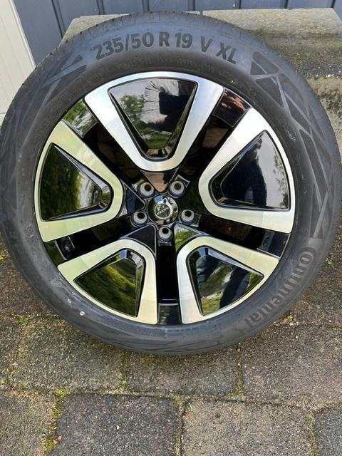 Originele Volvo XC40 19 inch velgen + Continental banden, Auto-onderdelen, Banden en Velgen, Gebruikt, Banden en Velgen, 235 mm
