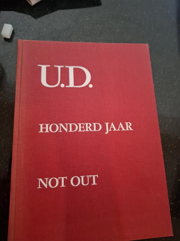 Gedenkboek Utile Dulci 1875-1975, Ophalen of Verzenden, Zo goed als nieuw, 20e eeuw of later, Onbekend