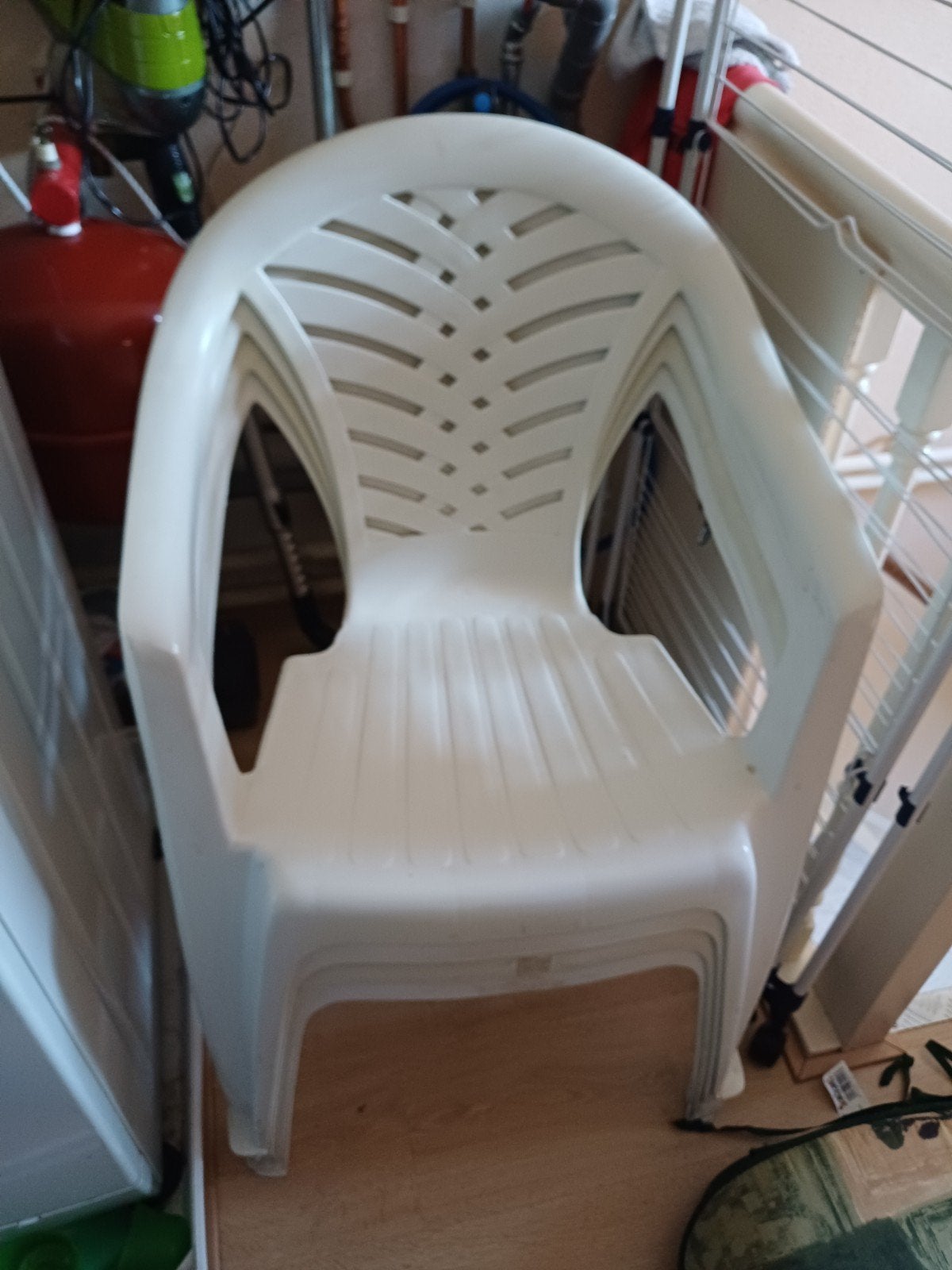 4 witte kuipstoelen, Tuin en Terras, Ophalen of Verzenden, Gebruikt, Kunststof