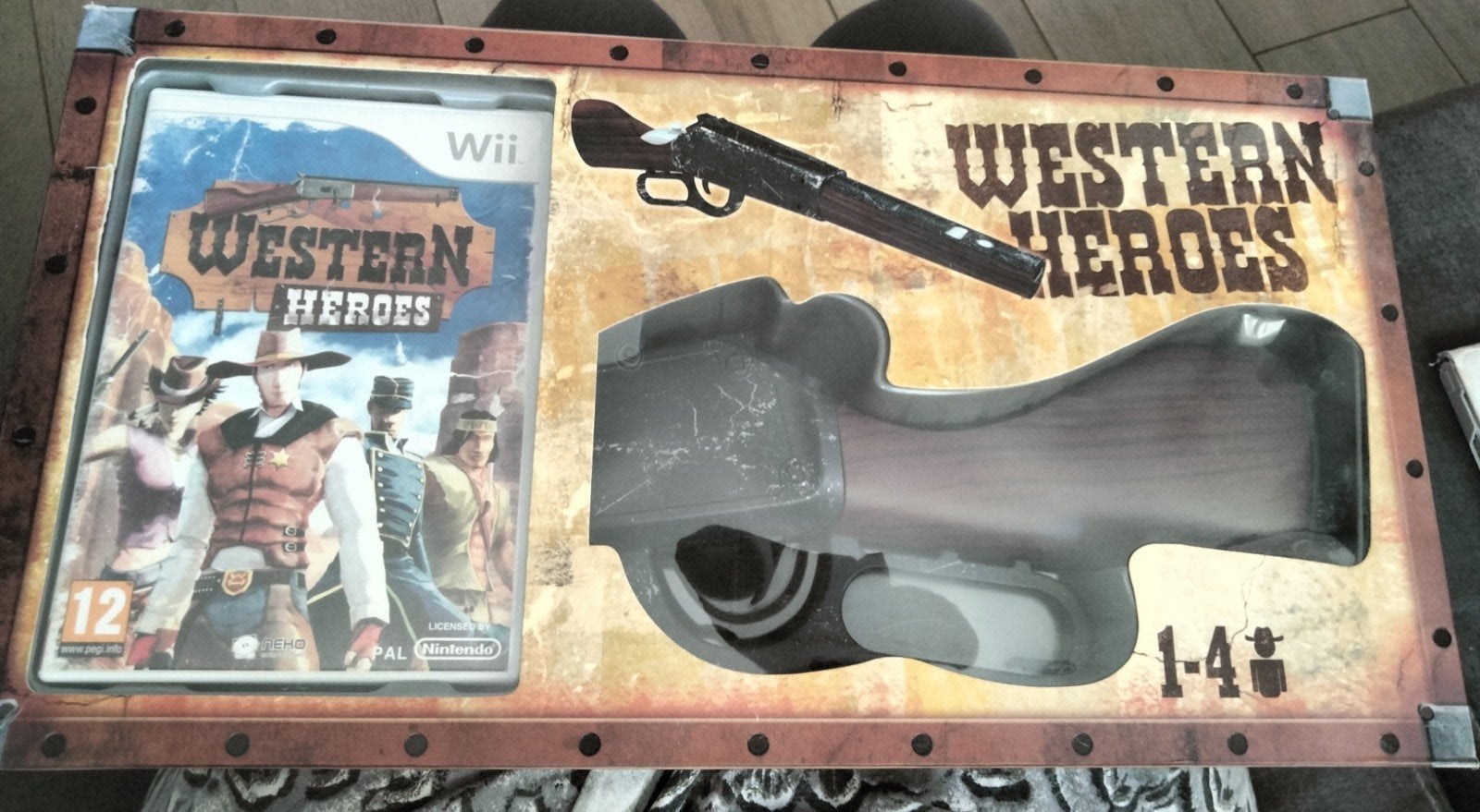 Western Heroes Wii met geweer accessoire, Ophalen of Verzenden, Zo goed als nieuw, Zonder controller, Met stuurtje