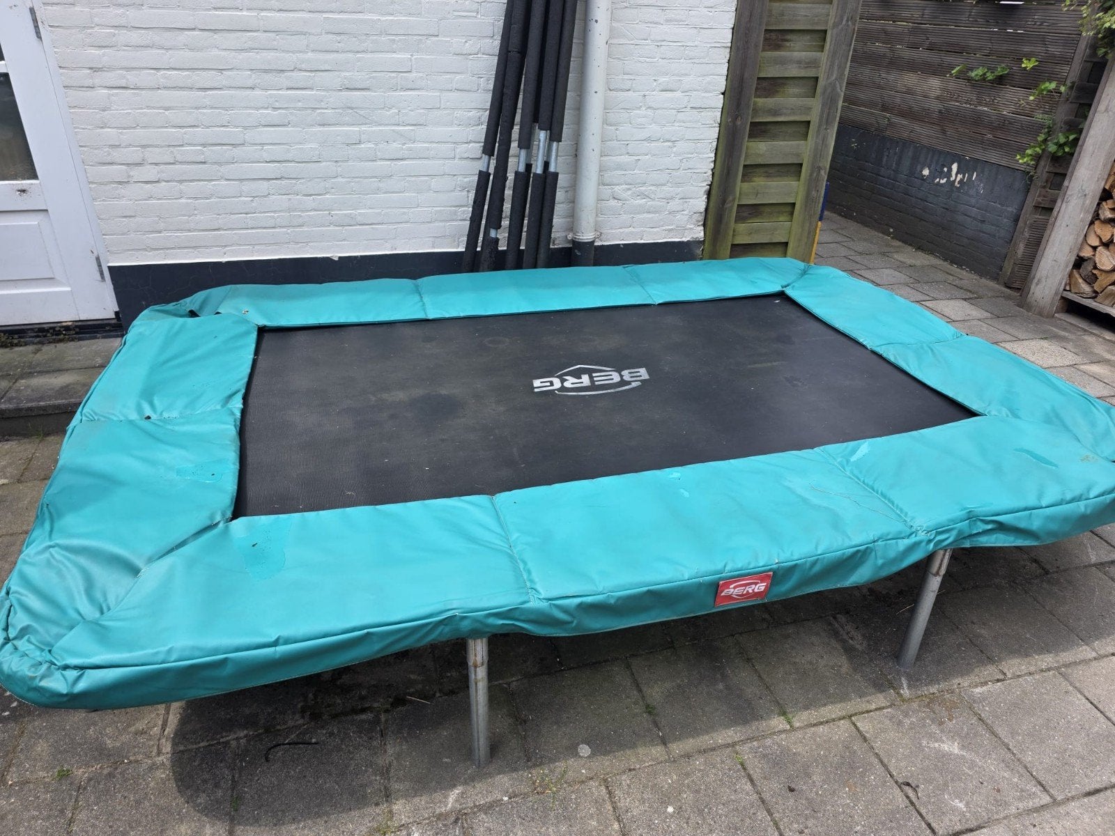 Berg trampoline met veiligheidsnet maat 190x280, Ophalen, Gebruikt