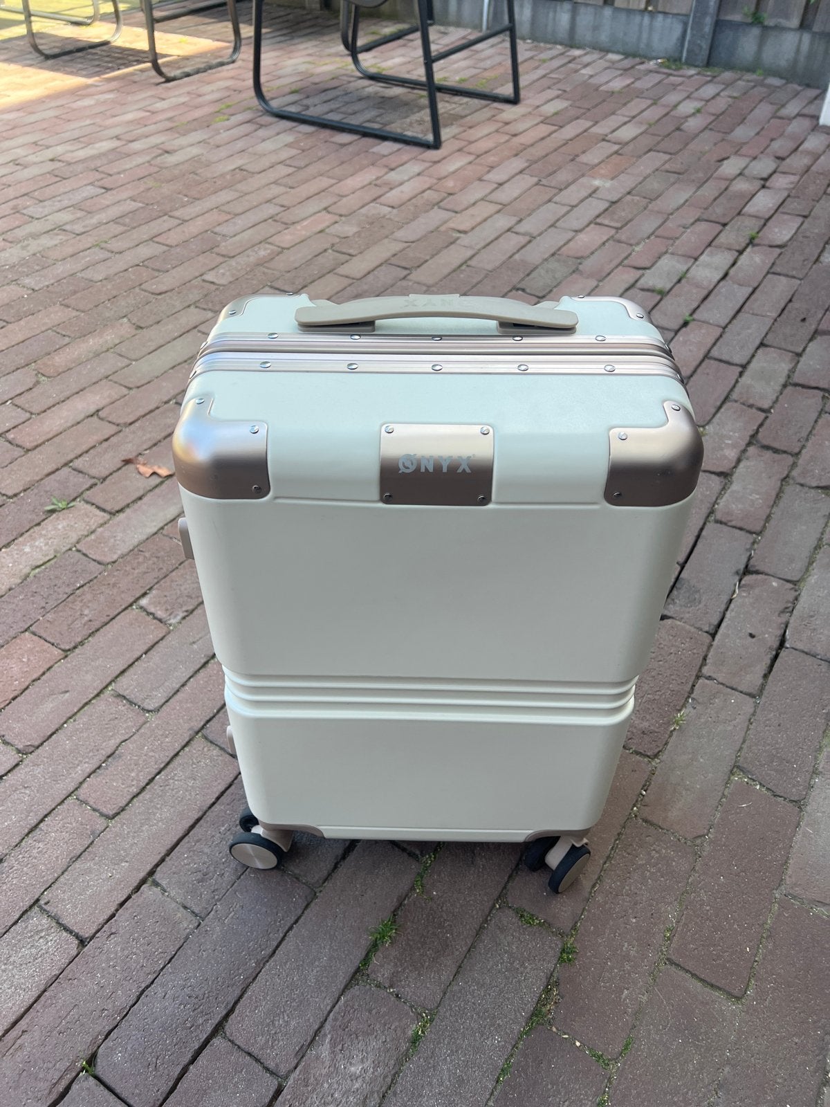 ONYX Hybrit Pro Koffer 35L - Ideaal voor korte reizen, Sieraden, Tassen en Uiterlijk, Koffers, Hard kunststof, Slot, Minder dan 50 cm