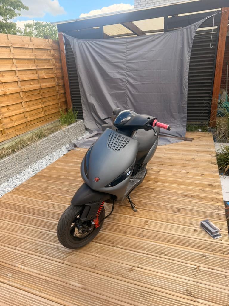 Zip 70 sp vork zonder 123, Fietsen en Brommers, Snorfietsen en Snorscooters, Ophalen of Verzenden, Zo goed als nieuw, Benzine