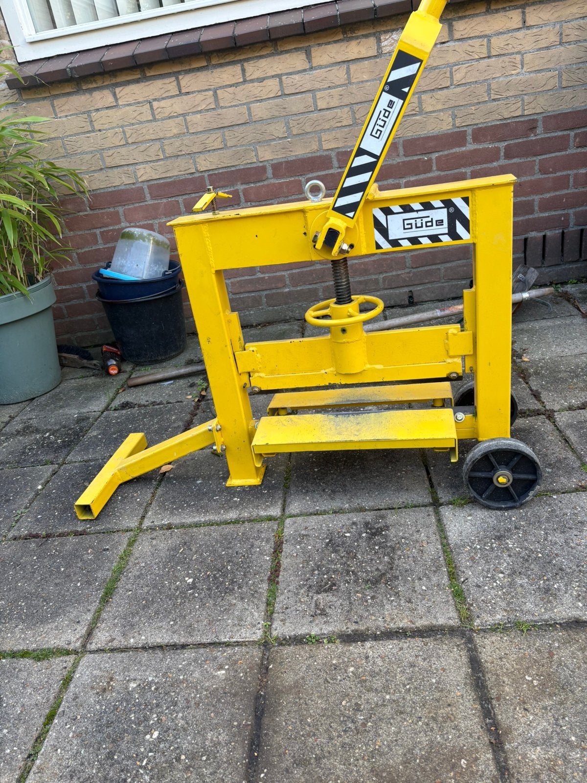 Stenenknipper gebruikt, Ophalen, Gebruikt