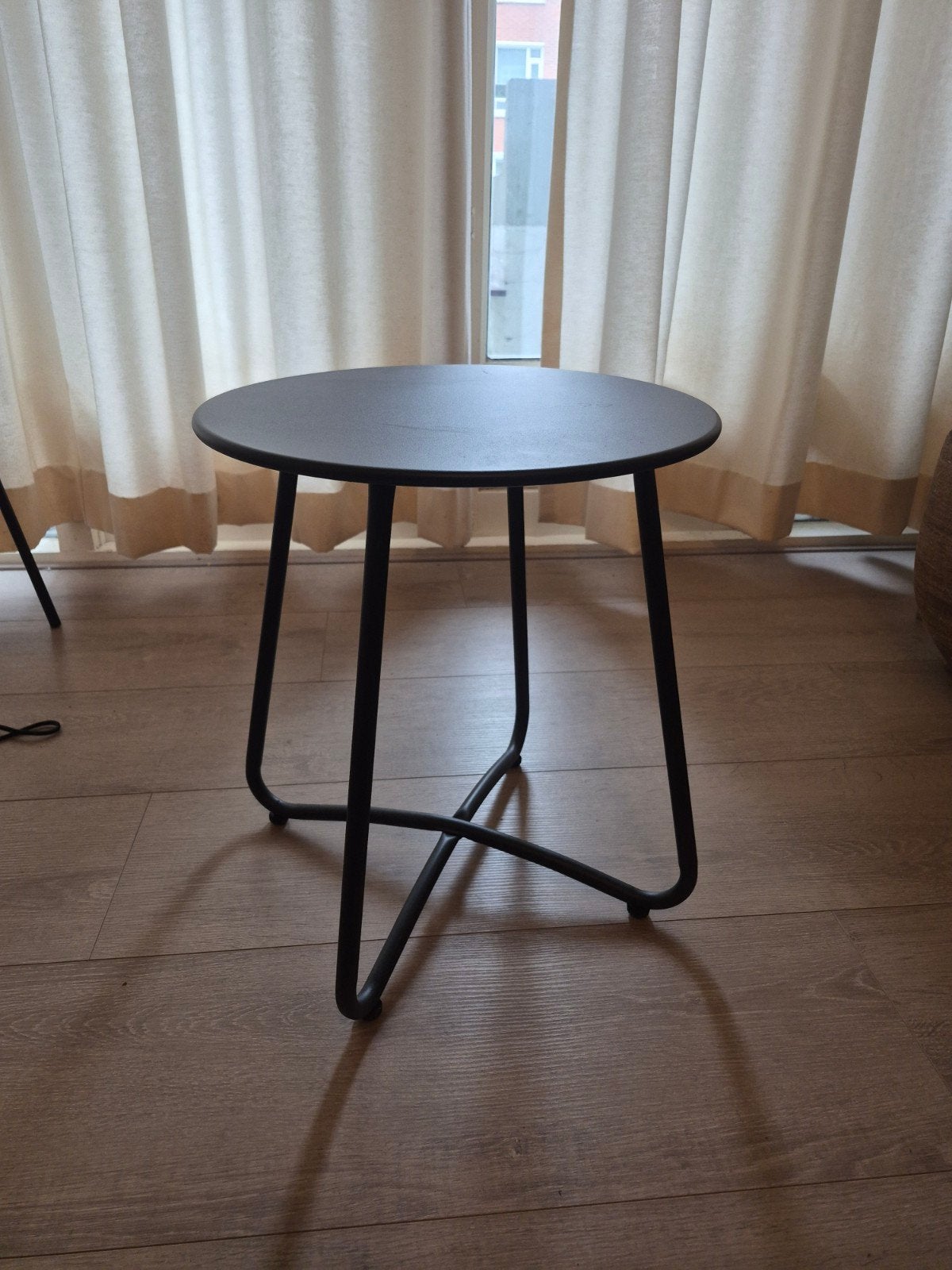 Ronde bijzettafel - Diameter 40cm, Hoogte 45cm, Gebruikt, Metaal of Aluminium, Rond, Ophalen