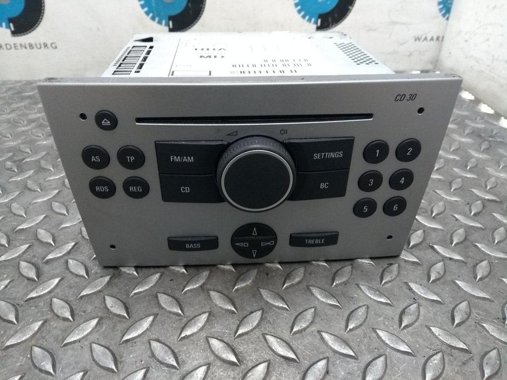OPEL CORSA 1.2-16V SILVERLINE RADIO 2006, Ophalen of Verzenden, Gebruikt, Stiba lid