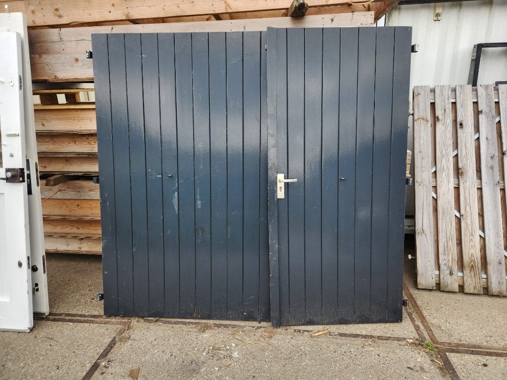 26128 - Hardhouten schuurdeur, 2-delig, garagedeur, Ophalen, Gebruikt, 120 cm of meer, Minder dan 200 cm