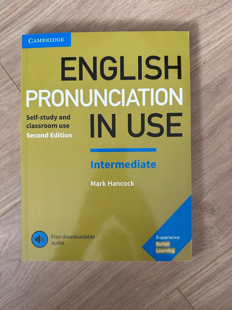 English Pronunciation in Use - Intermediate (2e editie), Ophalen of Verzenden, Zo goed als nieuw, Non-fictie