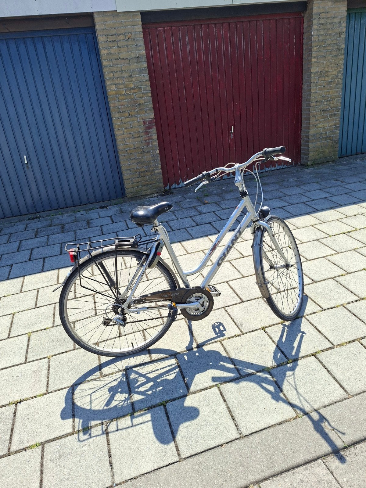 2 opknap fietsen: Giant en Batavus, Ophalen, Gebruikt, Giant