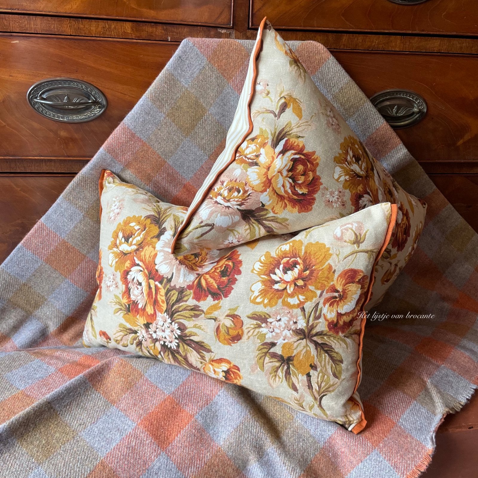 Handgemaakte kussen set Country House Floral, Westdijk 41 3241 GT Middelharnis, Info@lijstjevanbrocante.nl, Ophalen of Verzenden