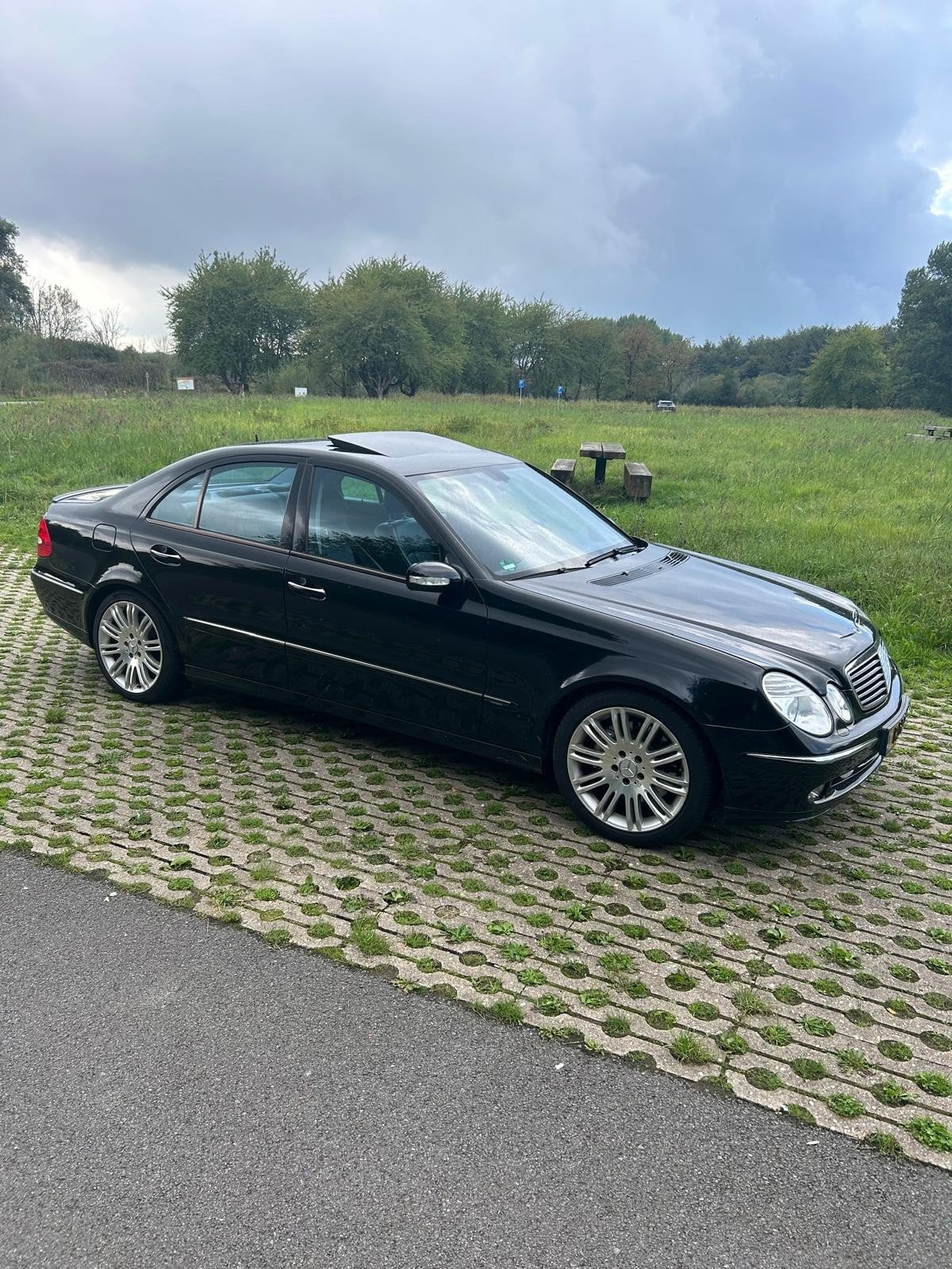Mercedes-Benz E200 Avantgarde Zwart, Automaat, Zwart, 4 cilinders, 1505 kg