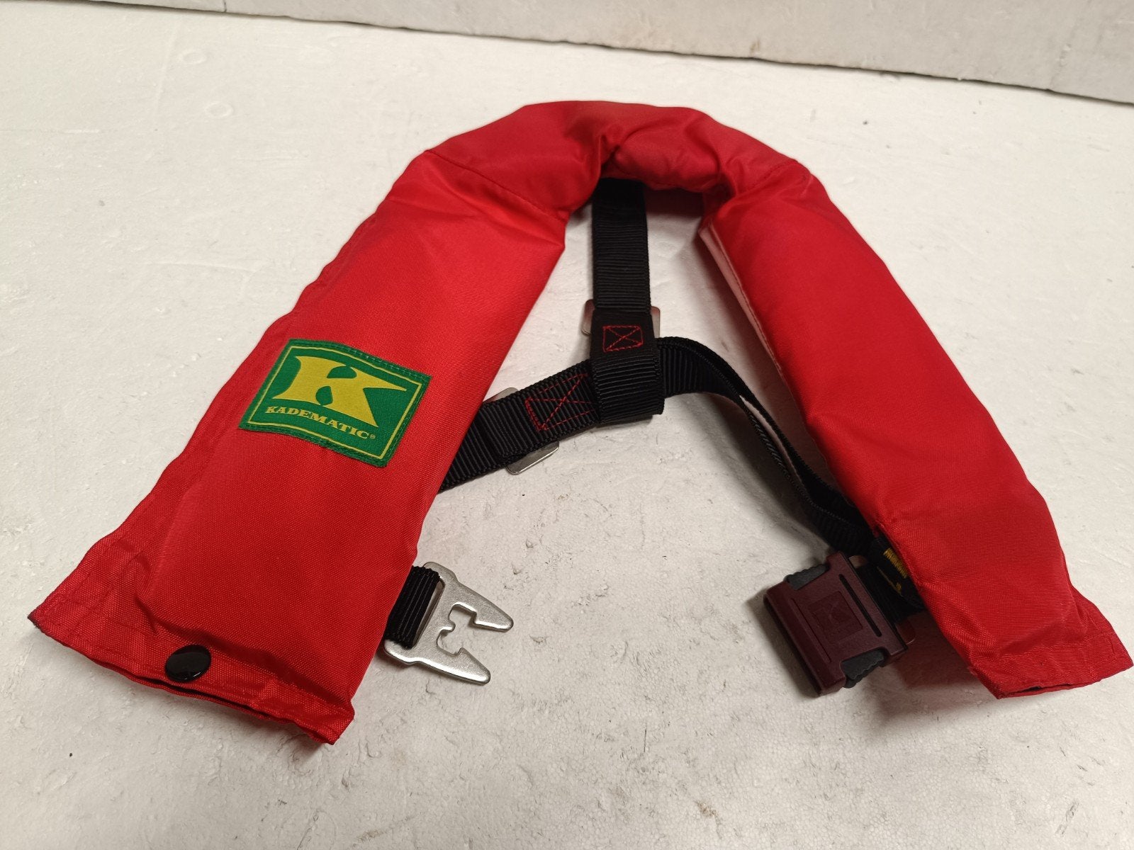kadematic reddingvest met gaspatroon oud en ongekeurd, Ophalen, Gebruikt, Dame of Heer, Reddingsvest of Zwemvest