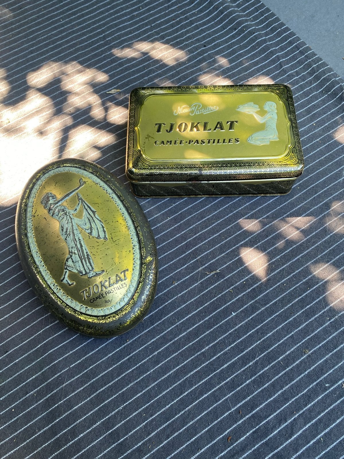 Vintage Tjoklat Camee-Pastilles blikken (2 stuks), Ophalen of Verzenden, Gebruikt, Overige, Overige merken